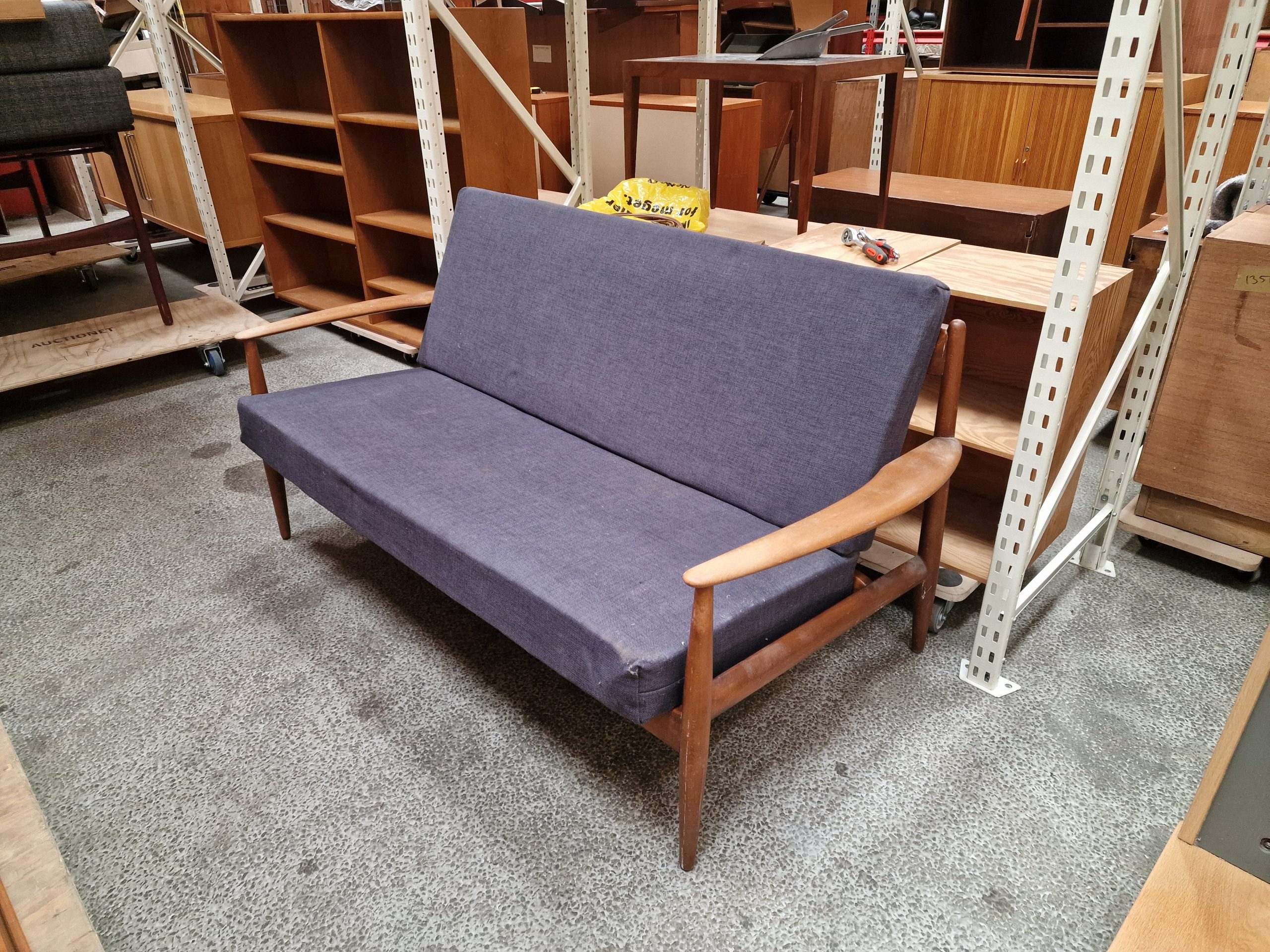 Grethe Jalk sofa