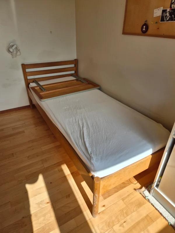 Sengerammer i massiv egetræ