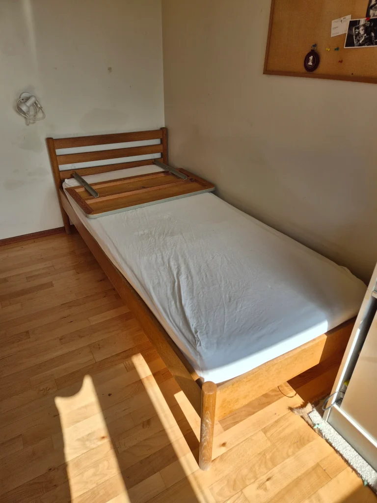 Sengerammer i massiv egetræ