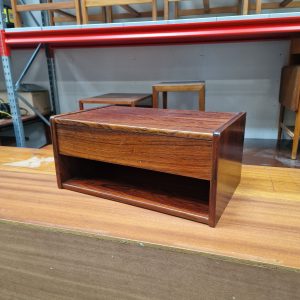 Sengebord med skuffe, palisander