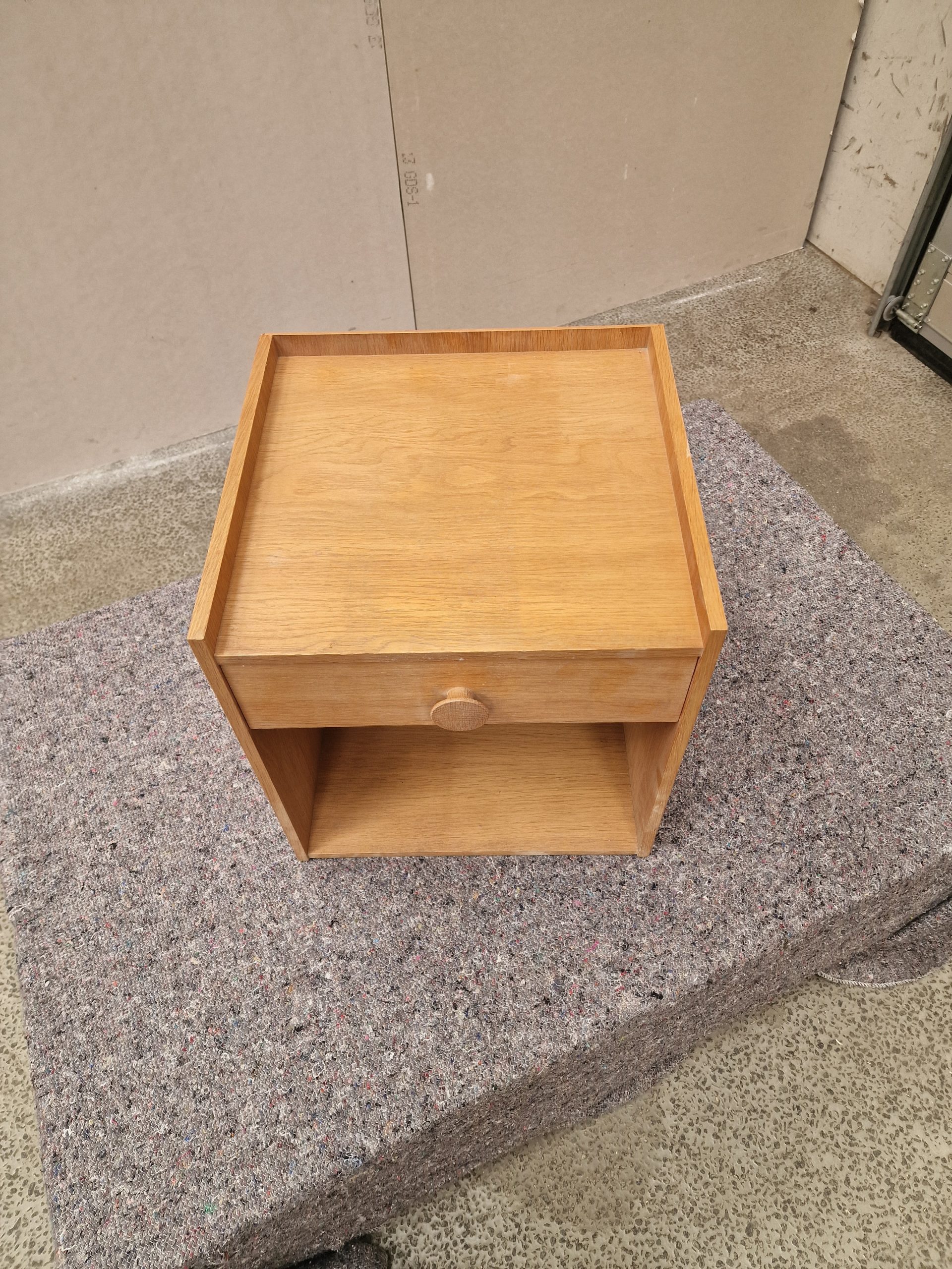 Natbord med skuffe, egetræ