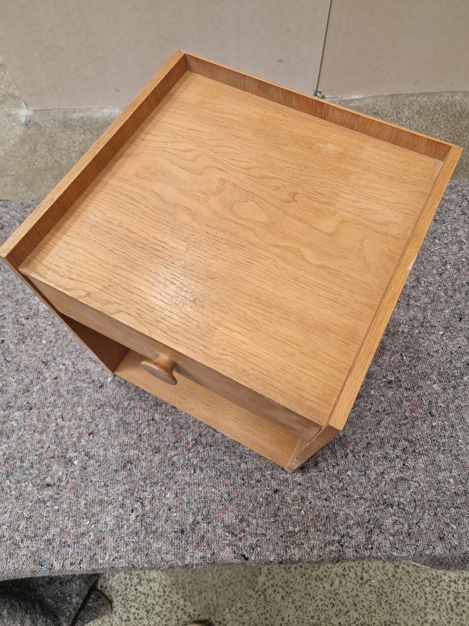 Natbord med skuffe, egetræ