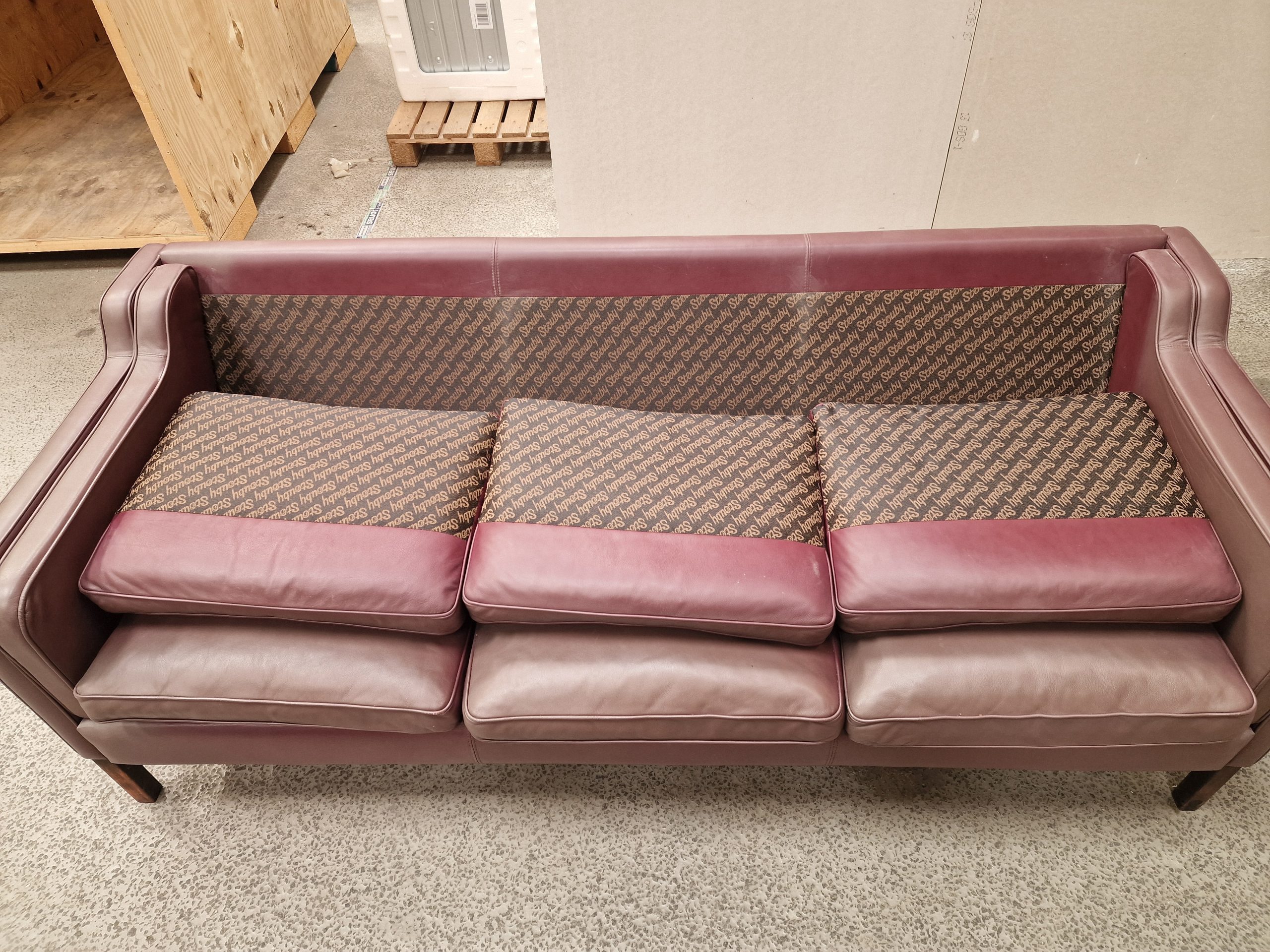 Trepersoners Stouby sofa