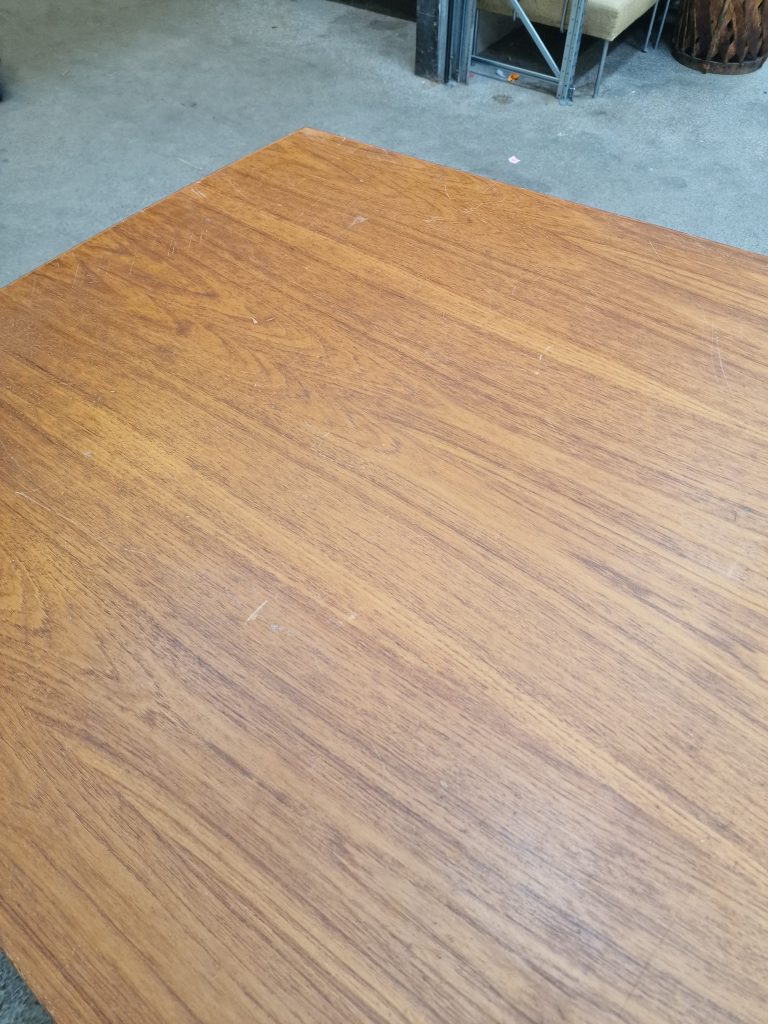 Stort spisebord/konferencebord i teak