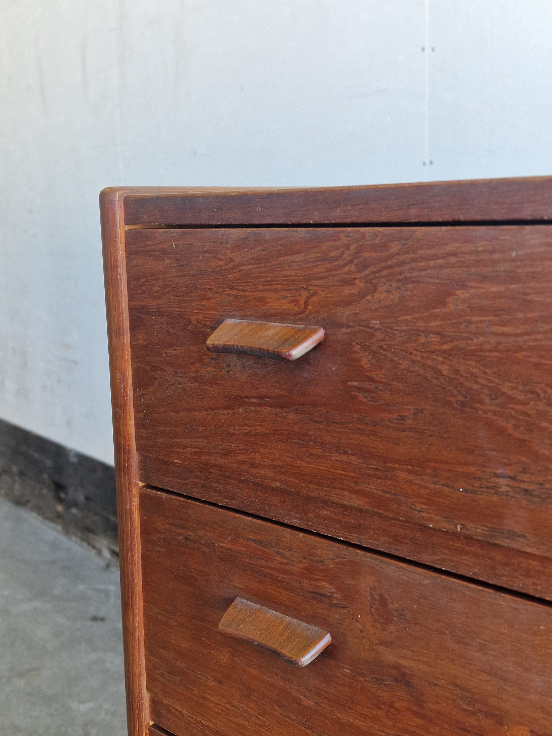 Kommode med seks skuffer, teak