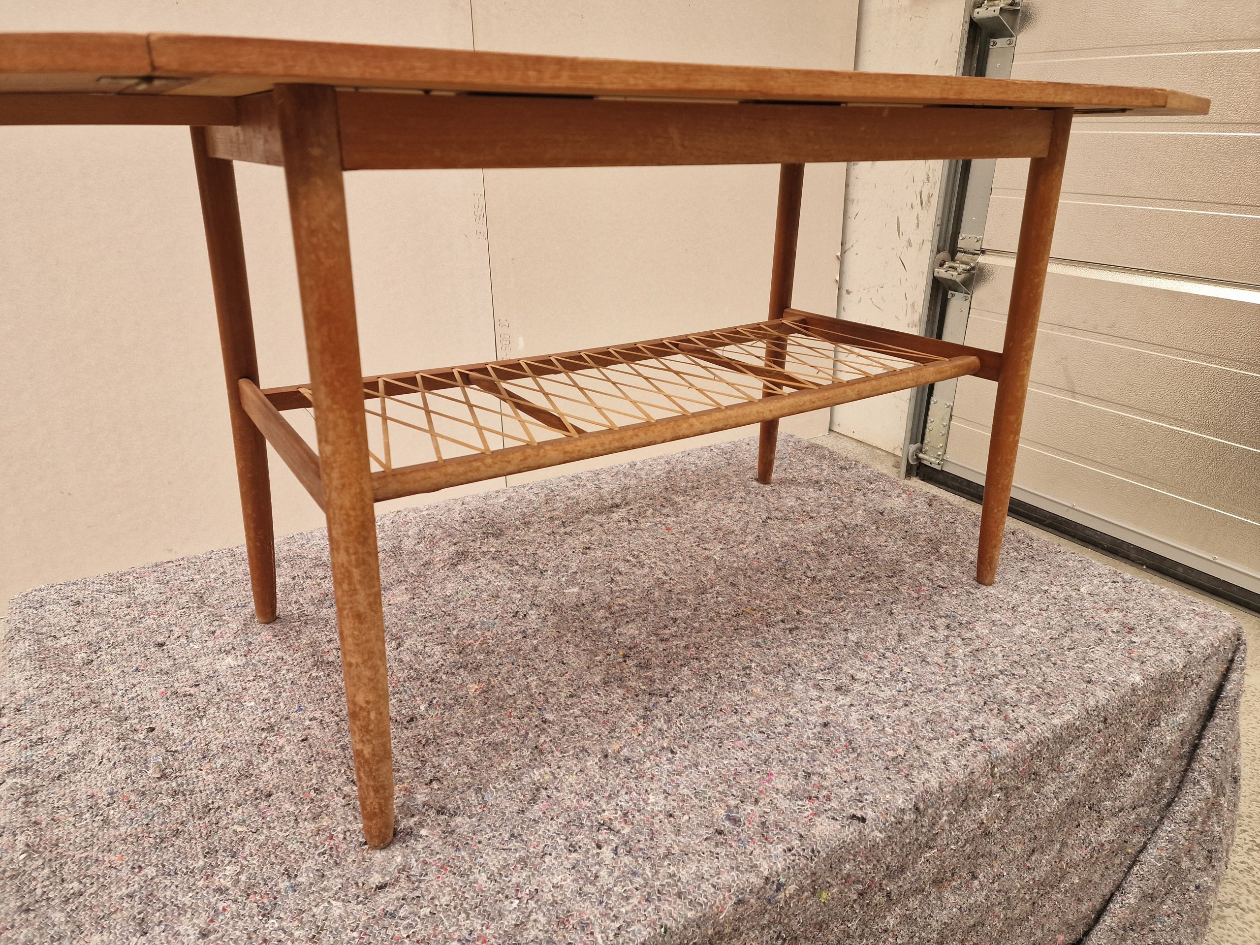 Sofabord med flethylde, teak