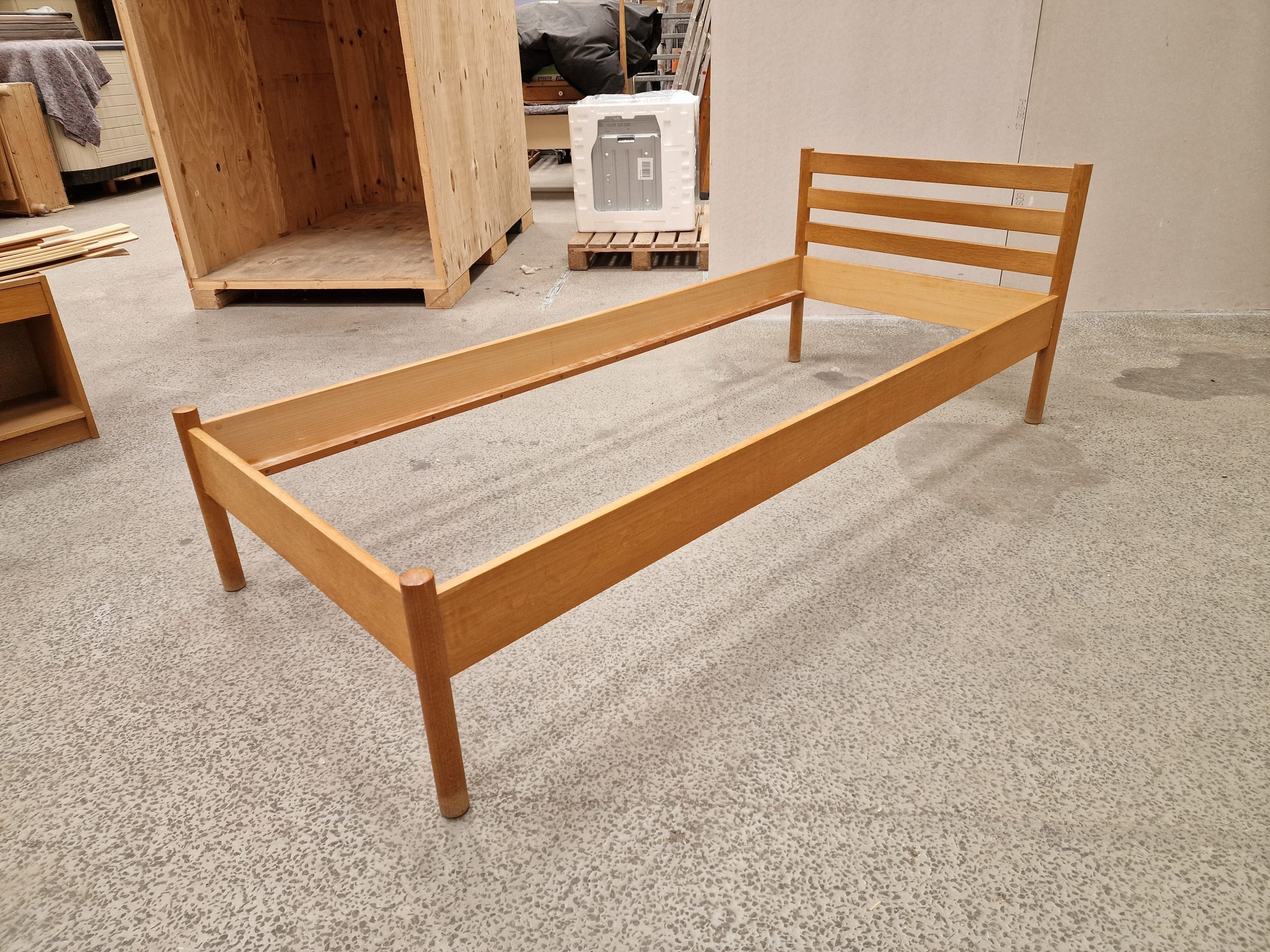 Sengerammer i massiv egetræ