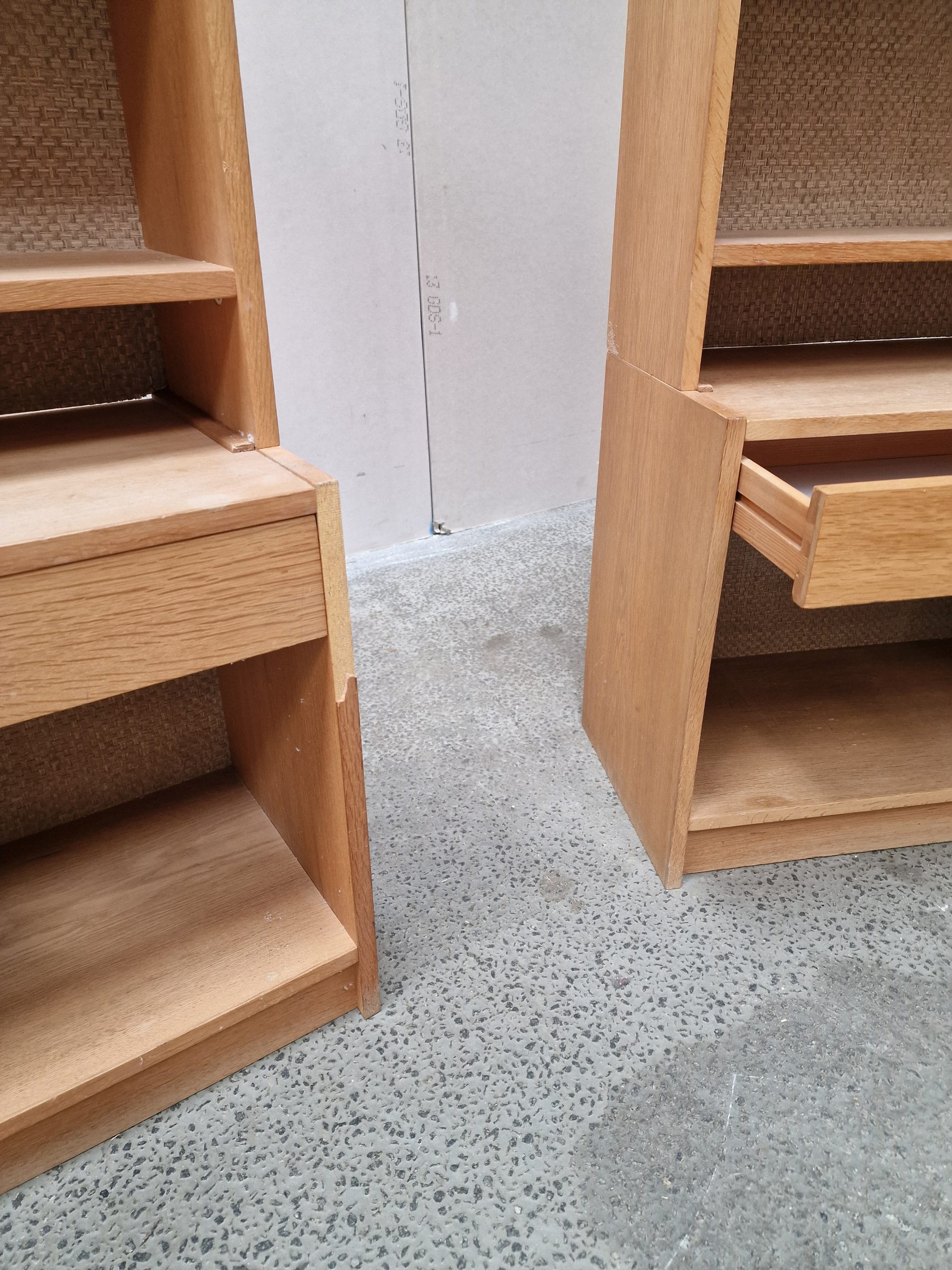 2 smalle reoler/natborde, egetræ