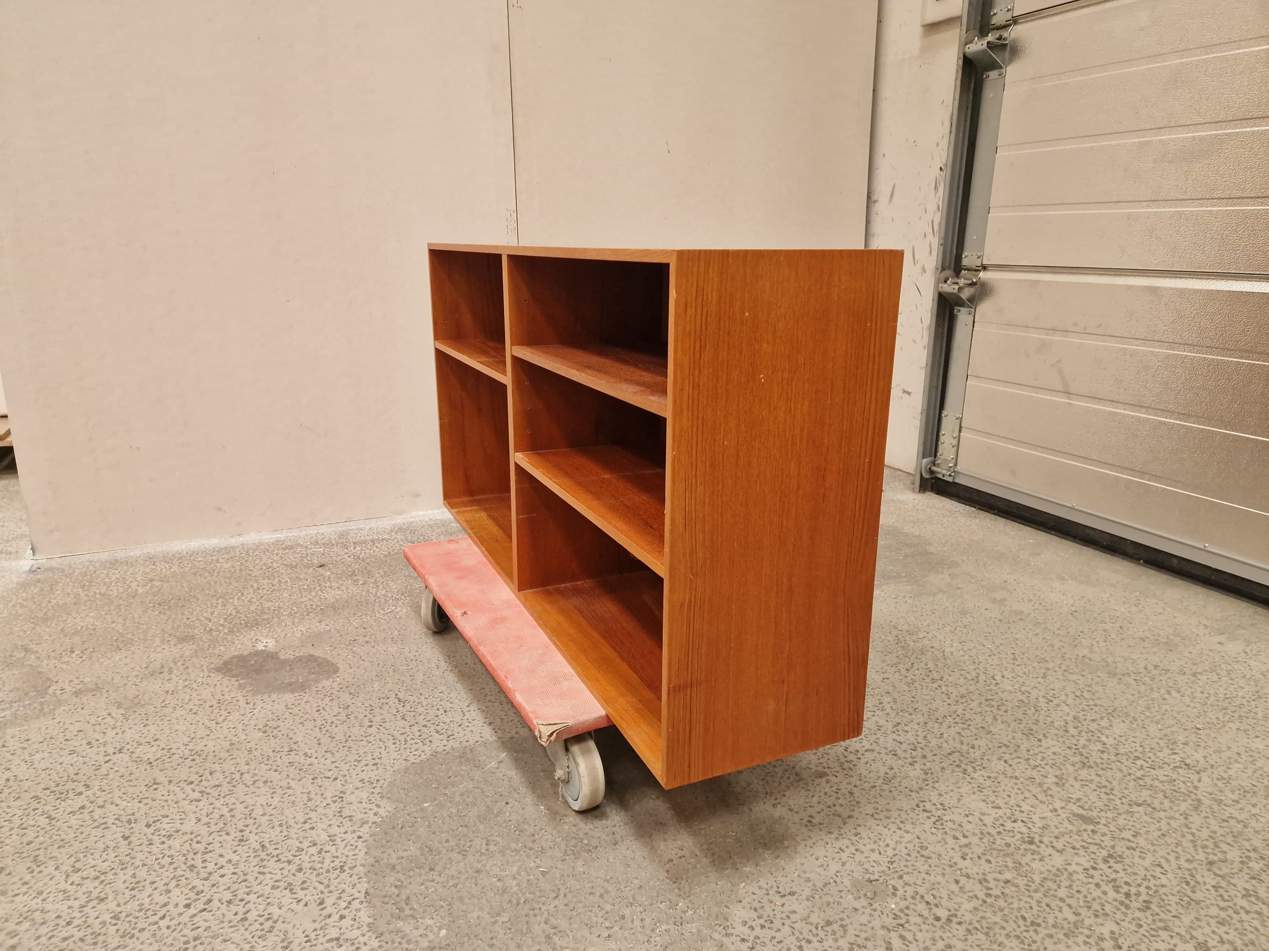 Lille smal reol, teak