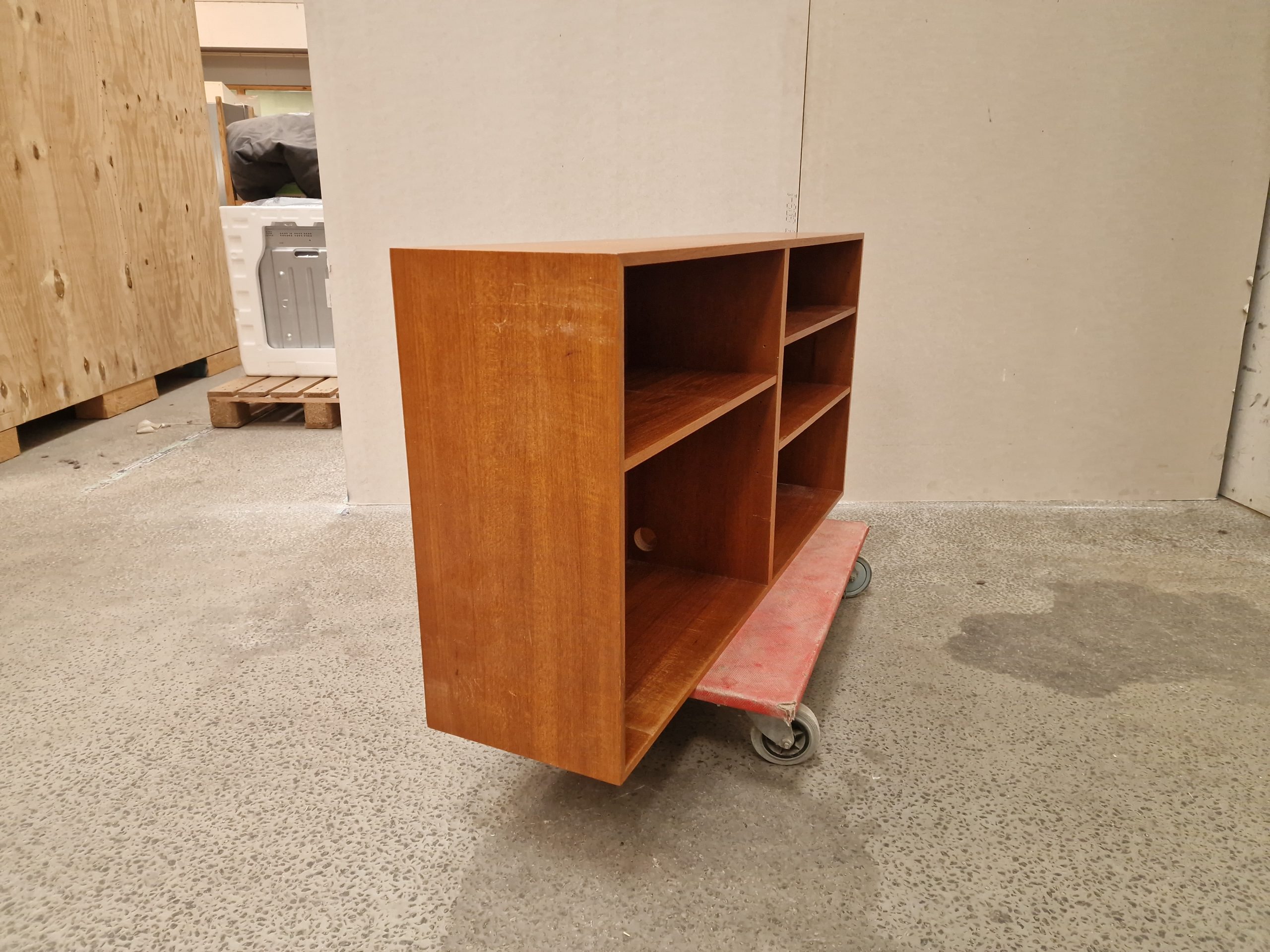 Lille smal reol, teak