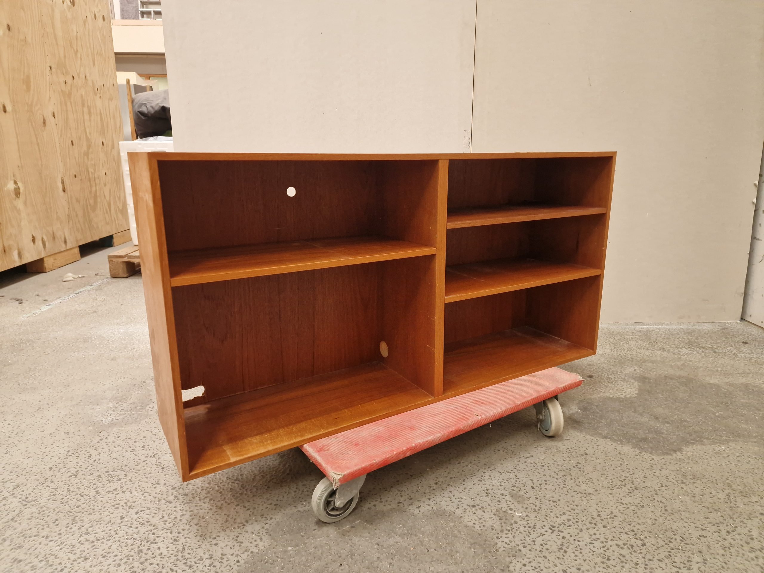 Lille smal reol, teak