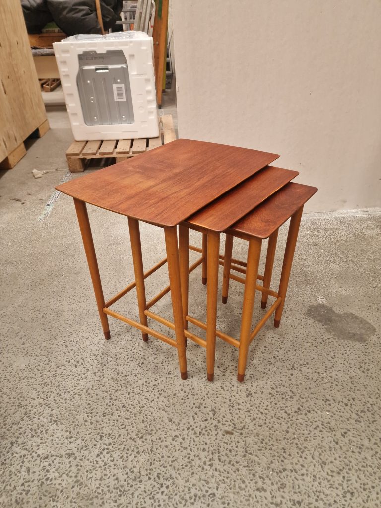 Indskudsborde, teak og bøg, Børge Mogensen