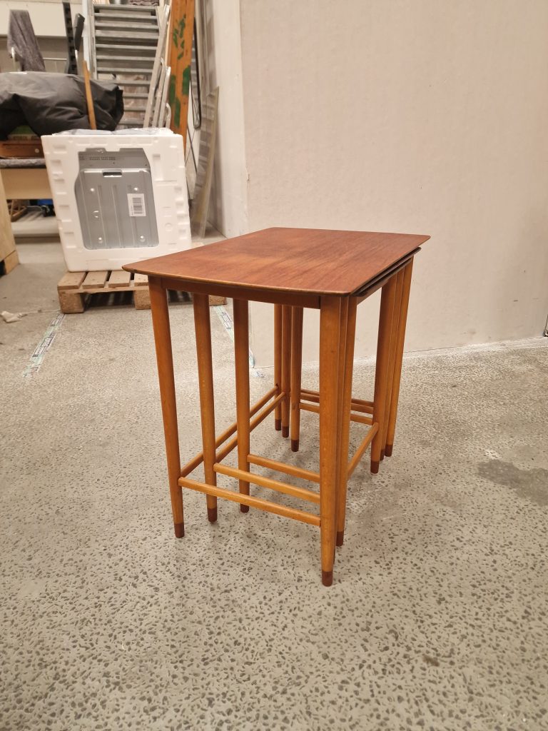 Indskudsborde, teak og bøg, Børge Mogensen