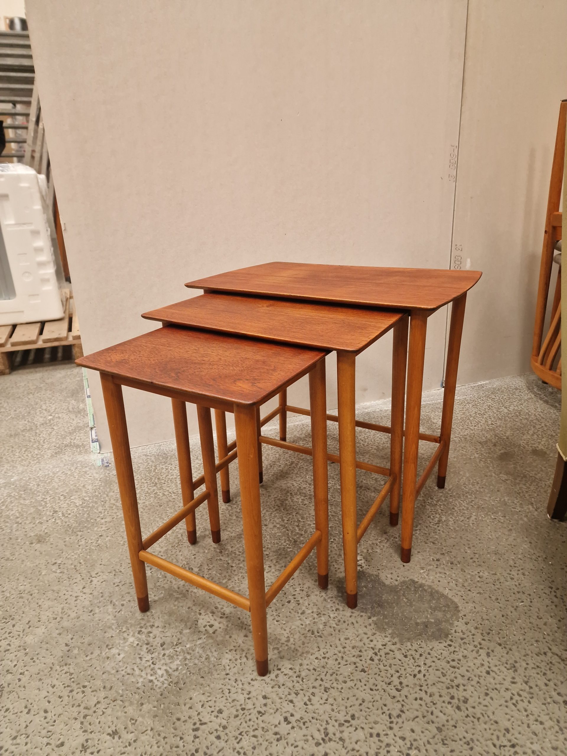 Indskudsborde, teak og bøg, Børge Mogensen