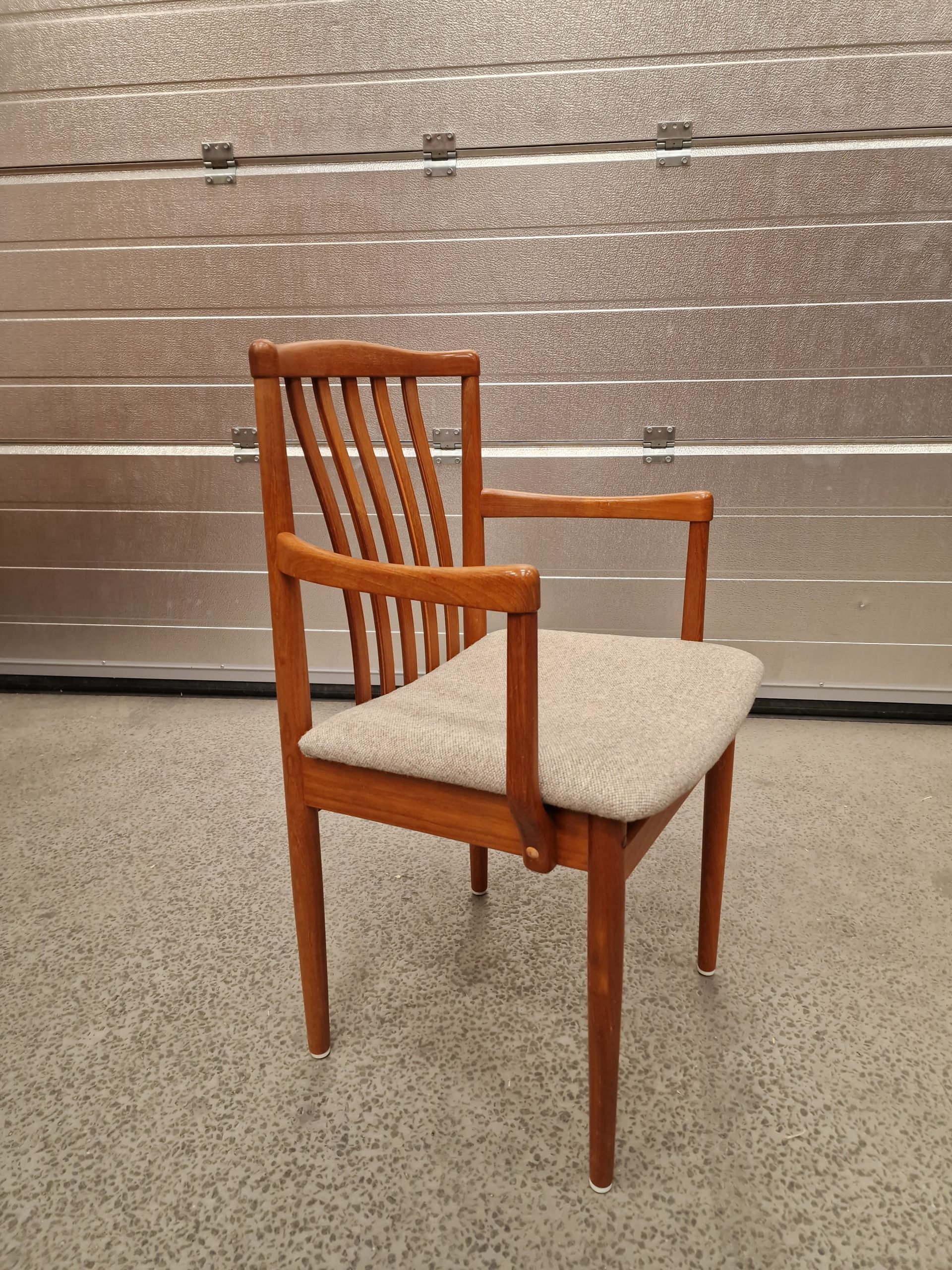 Spisestole i teak, 11 stk