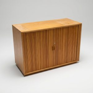 Arkivskab med jalousi låger, egetræ