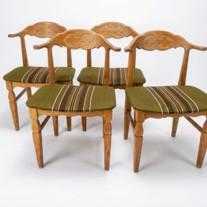 Fire Henry kjærnulf spisestole, massiv egetræ