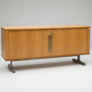 Kontorskænk i egetræ, B8