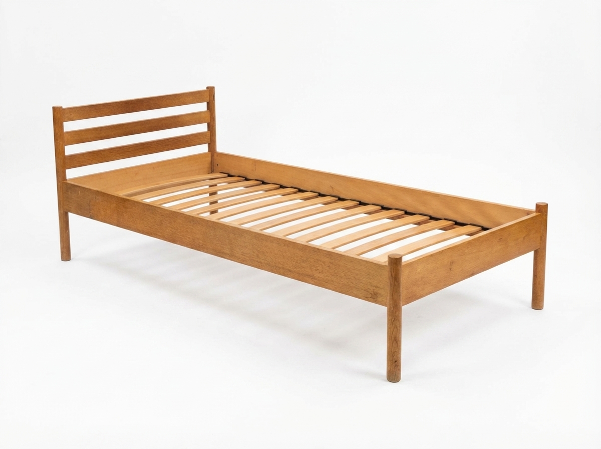 Sengerammer i massiv egetræ